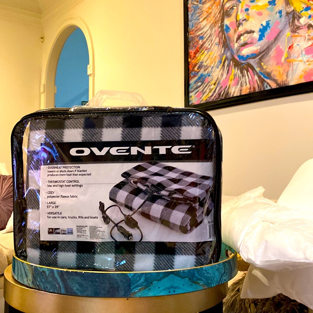 Car heating blanket and pillow